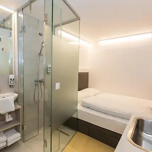 4* Hotel Smart Nano Living - Hauptbahnhof - Self Check-in